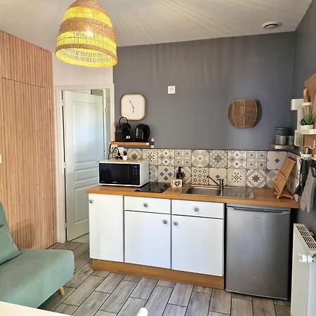 Proche De L'aeroport De Nantes Apartment *